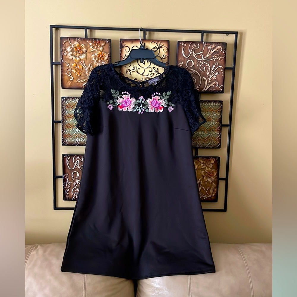 Luxology women’s dress medium like new!